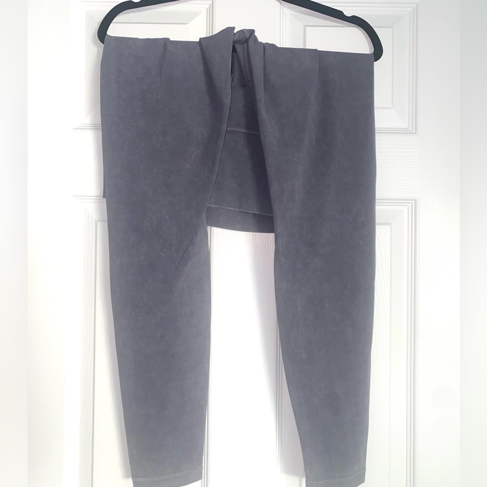 Lululemon leggings. Gray size 10